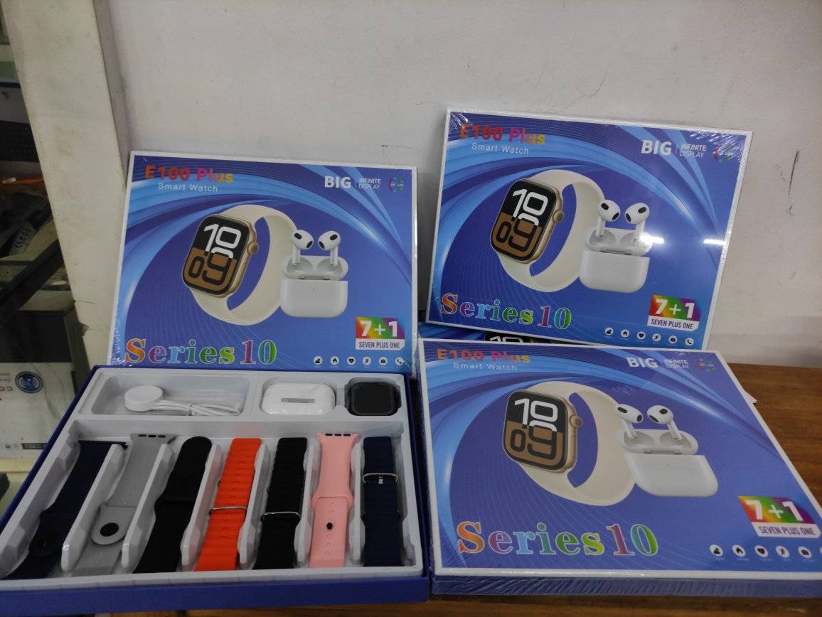 E100 Plus SMART WATCH ساعة