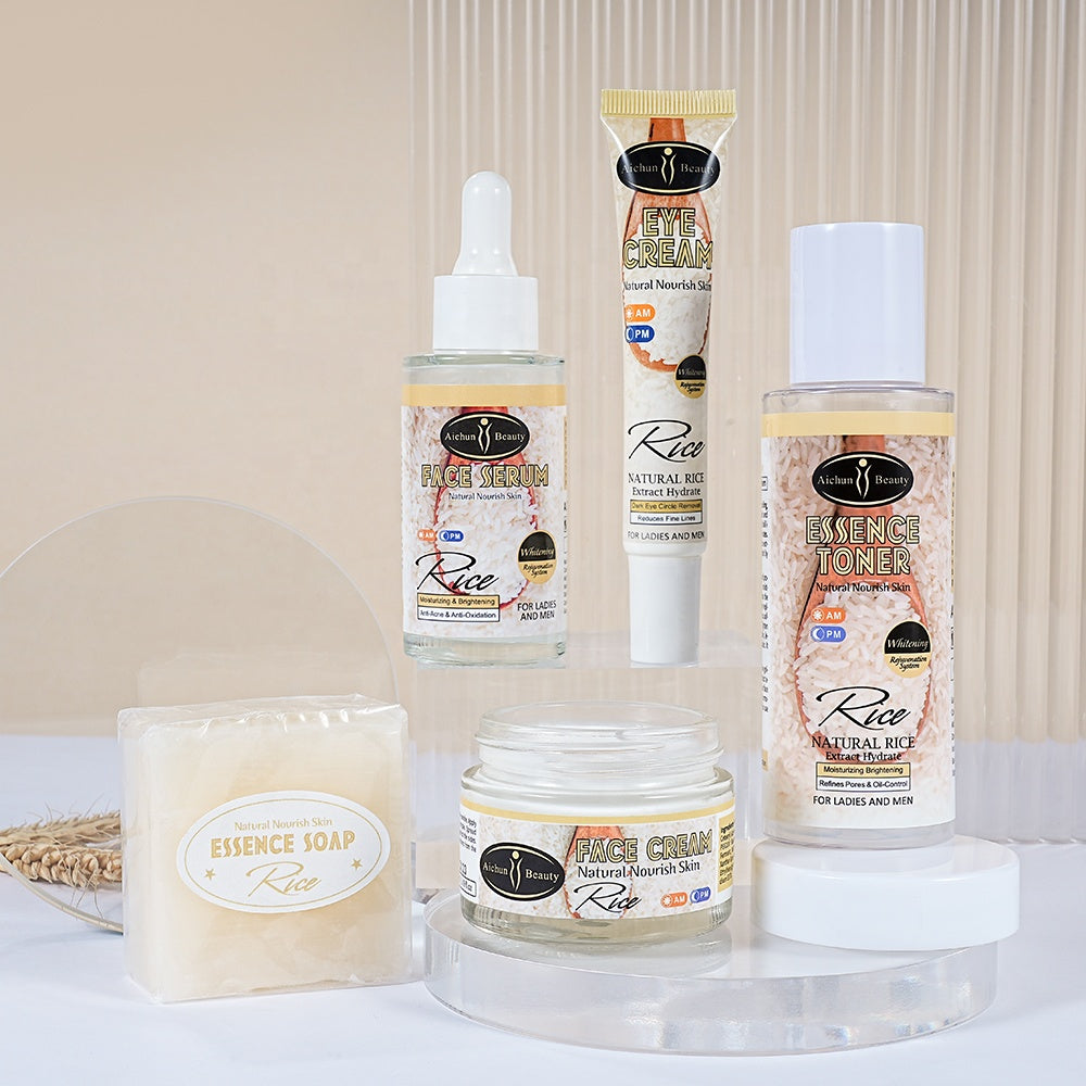 Ensemble de soins de la peau مجموعة العناية بالبشرة من الأرز العضوي