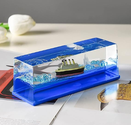 Titanic Liquid Motion Paperweight