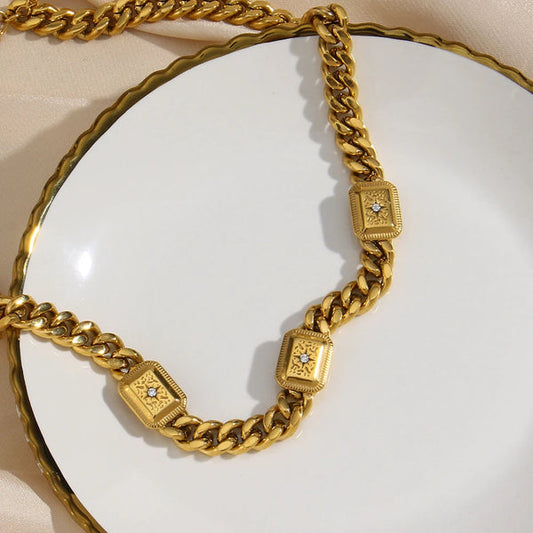 Necklace Gold-Tone