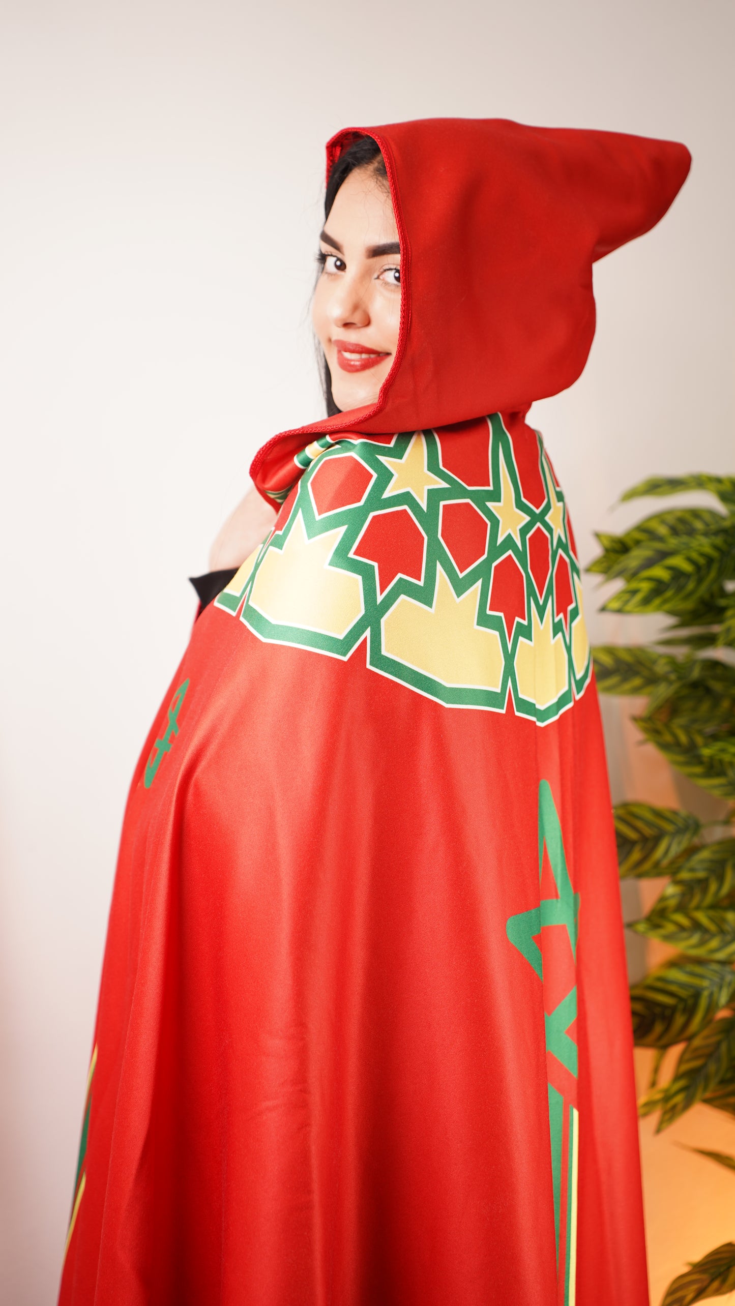 Selham Marocain Femme en Laine – Cape à Capuche Élégante & Chaleureuse