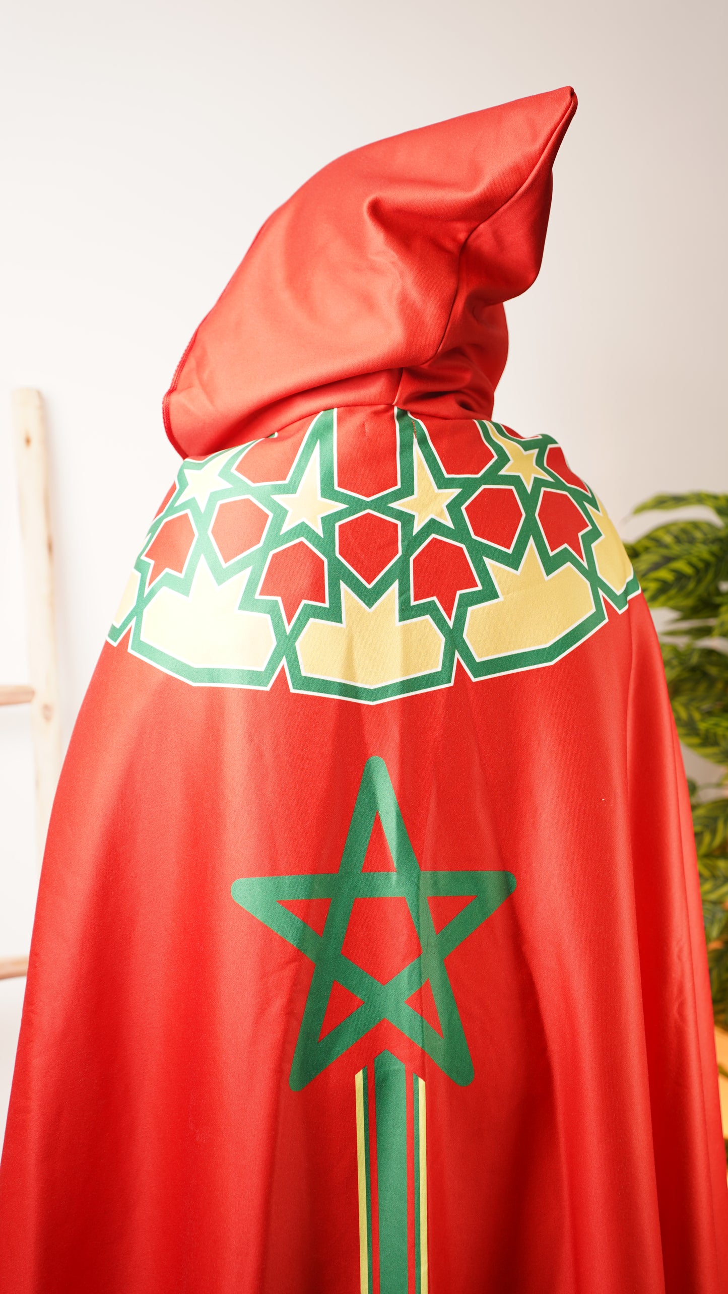 Selham Marocain Femme en Laine – Cape à Capuche Élégante & Chaleureuse
