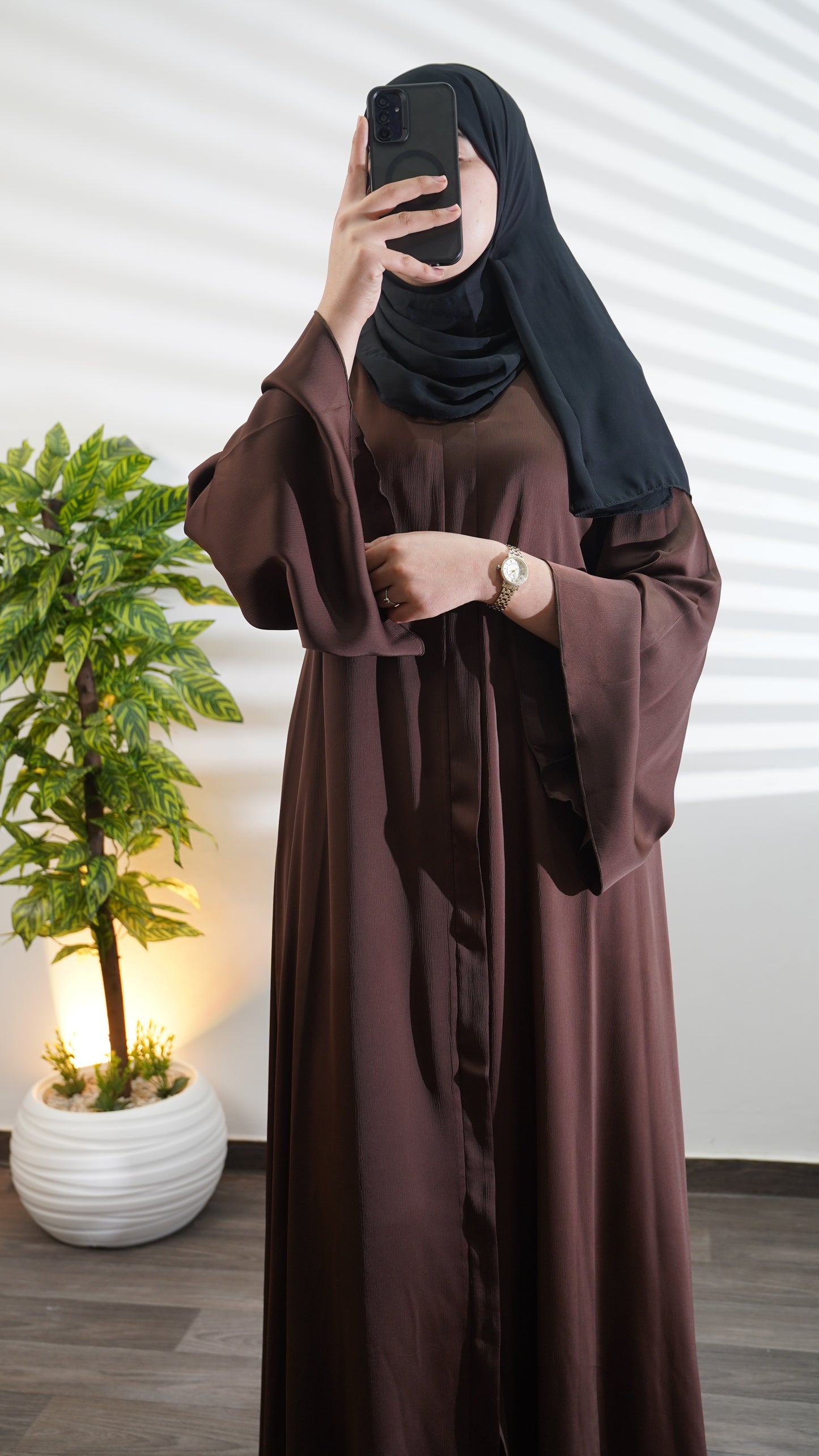 Abaya Femme Simple – Coupe Fluide & Élégante