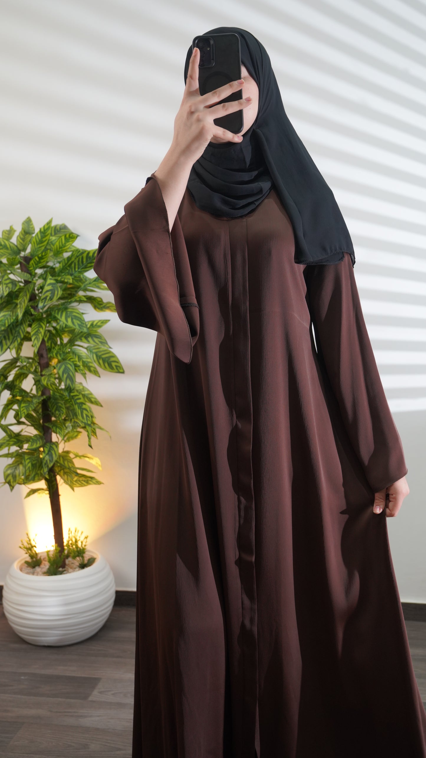 Abaya Femme Simple – Coupe Fluide & Élégante