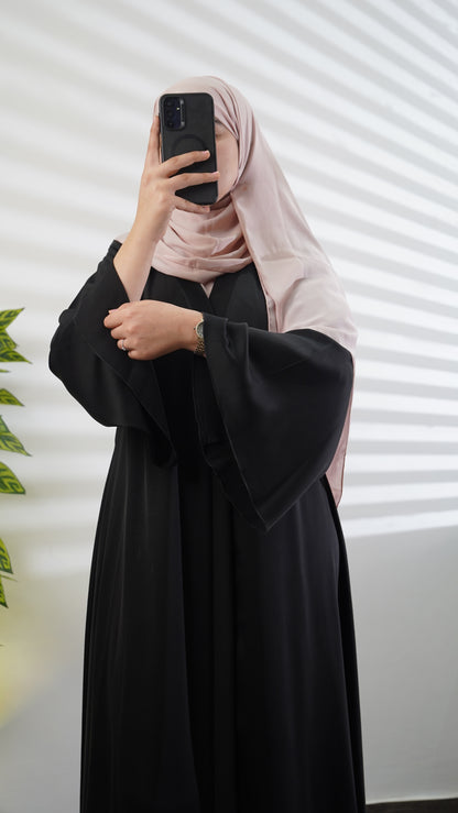 Abaya Femme Simple – Coupe Fluide & Élégante