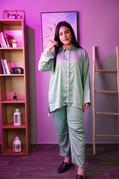 Ensemble Femme en Satin – Chemise & Pantalon Élégants