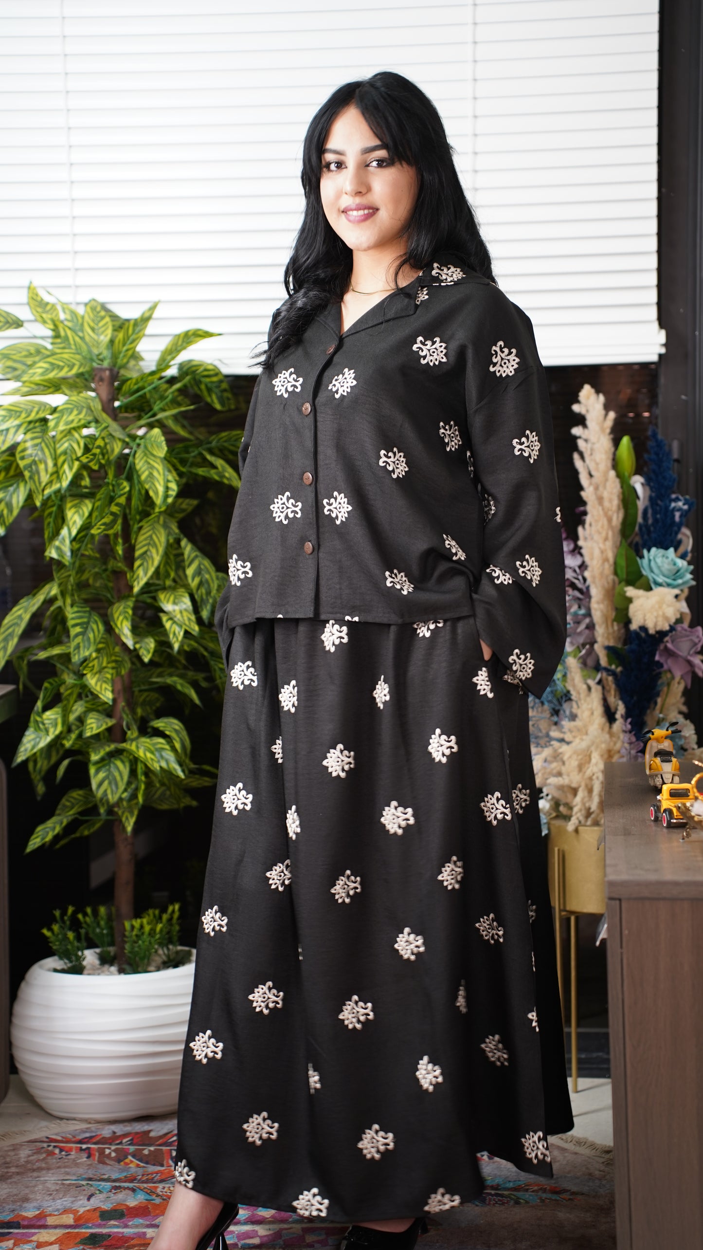 Ensemble Femme Panda en Laine Brodée – Élégant & Confortable