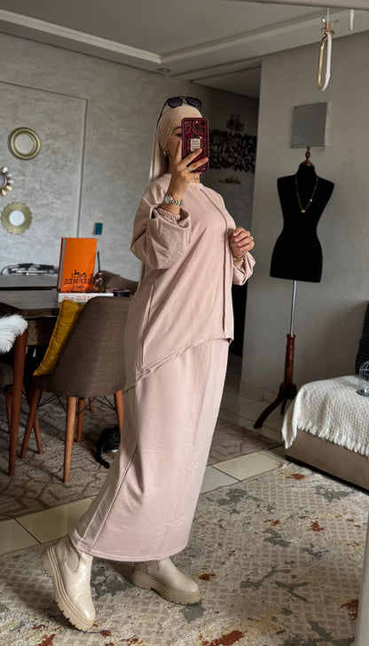 Ensemble Femme Jupe & Haut en Tissu Moutonné – Élégant & Tendance