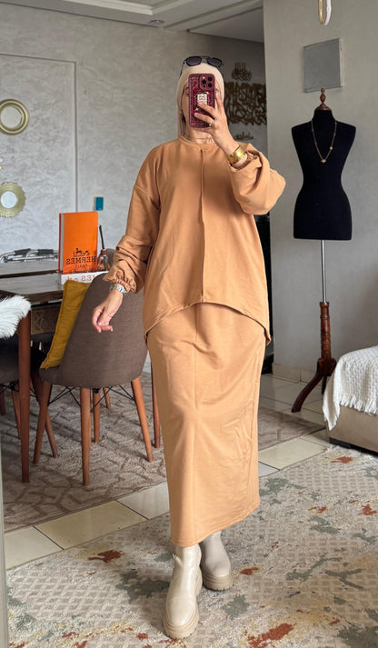 Ensemble Femme Jupe & Haut en Tissu Moutonné – Élégant & Tendance