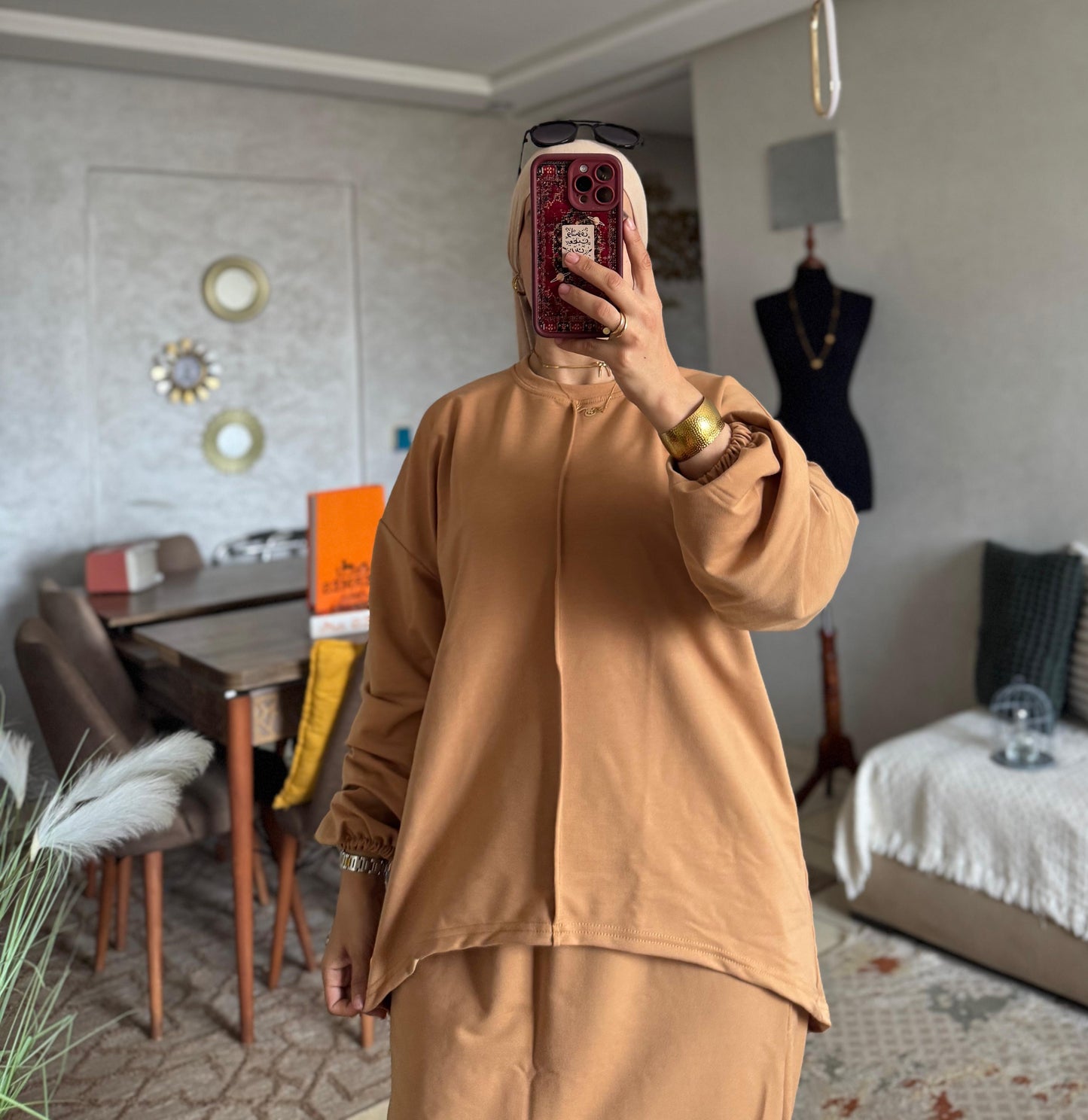 Ensemble Femme Jupe & Haut en Tissu Moutonné – Élégant & Tendance
