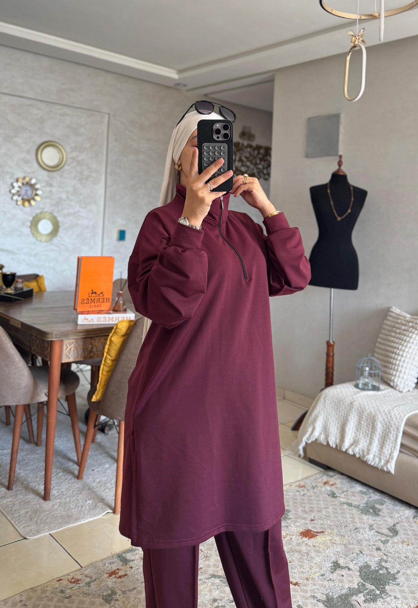 Survêtement Femme en Tissu Moutonné – Ensemble Confortable & Tendance