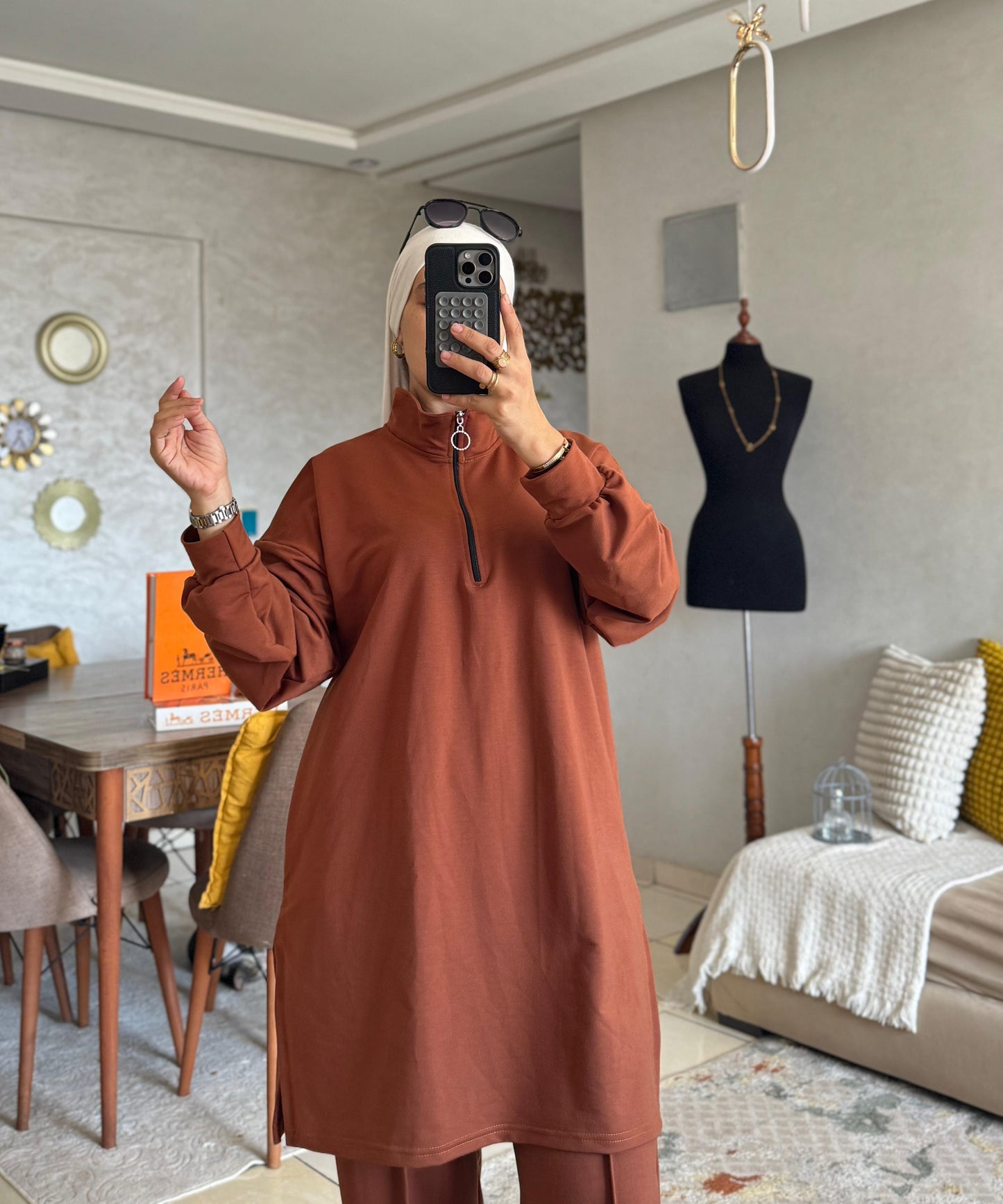 Survêtement Femme en Tissu Moutonné – Ensemble Confortable & Tendance