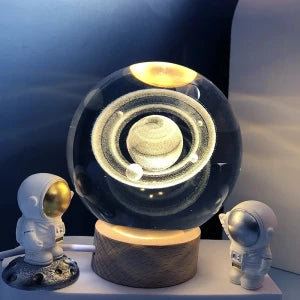 Boule de cristal كرة ثلجية زجاجية،