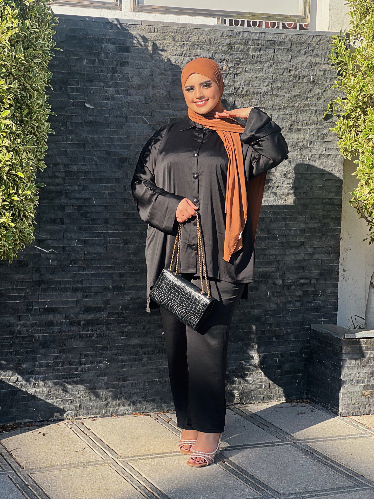 Ensemble Femme Sadafa en Satin – Élégant & Tendance