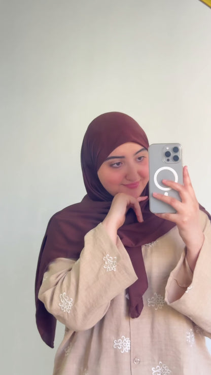 Ensemble Femme Panda en Laine Brodée – Élégant & Confortable