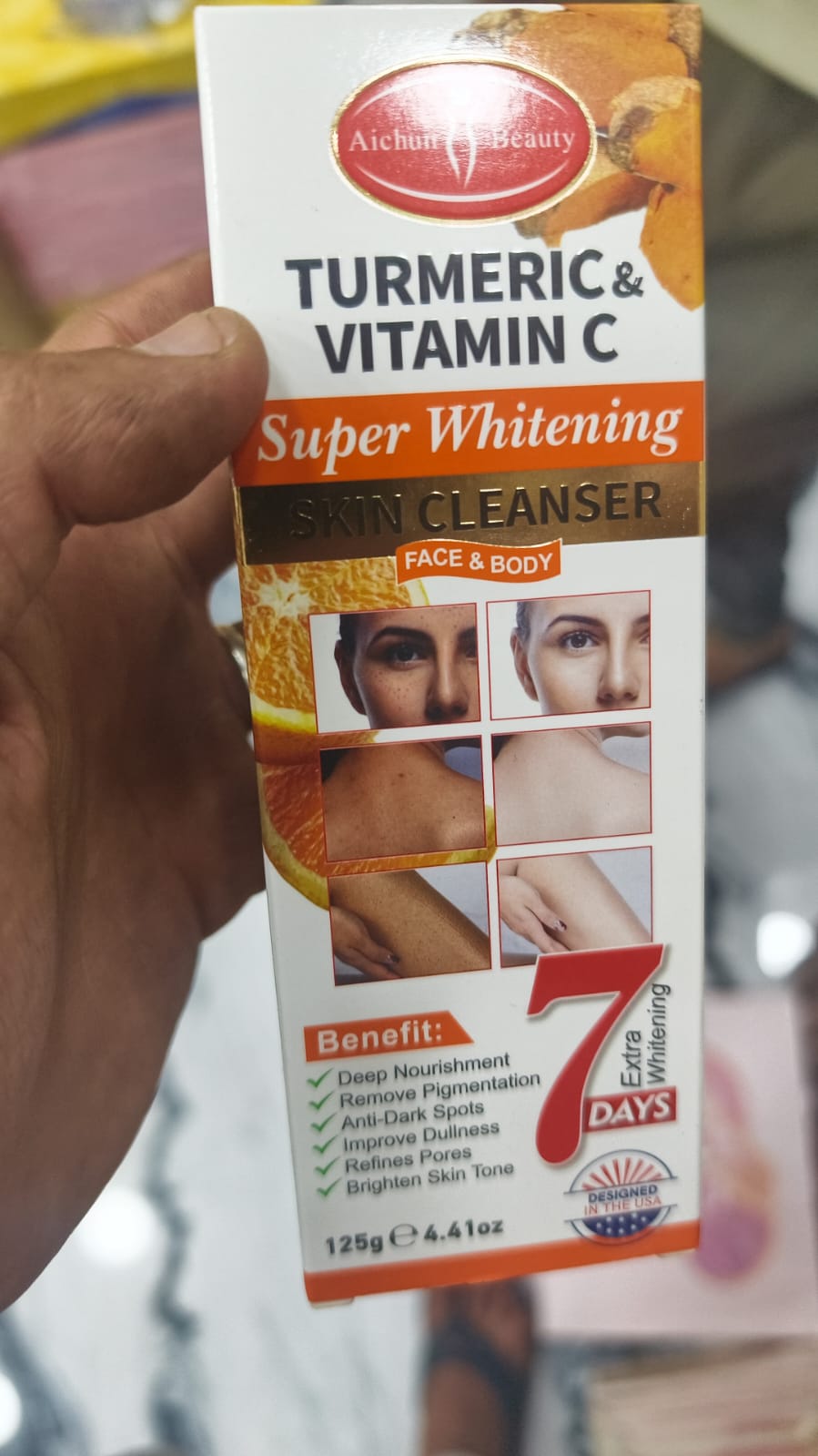 TURMERIC & VITAMIN C منظف للوجه والجسم